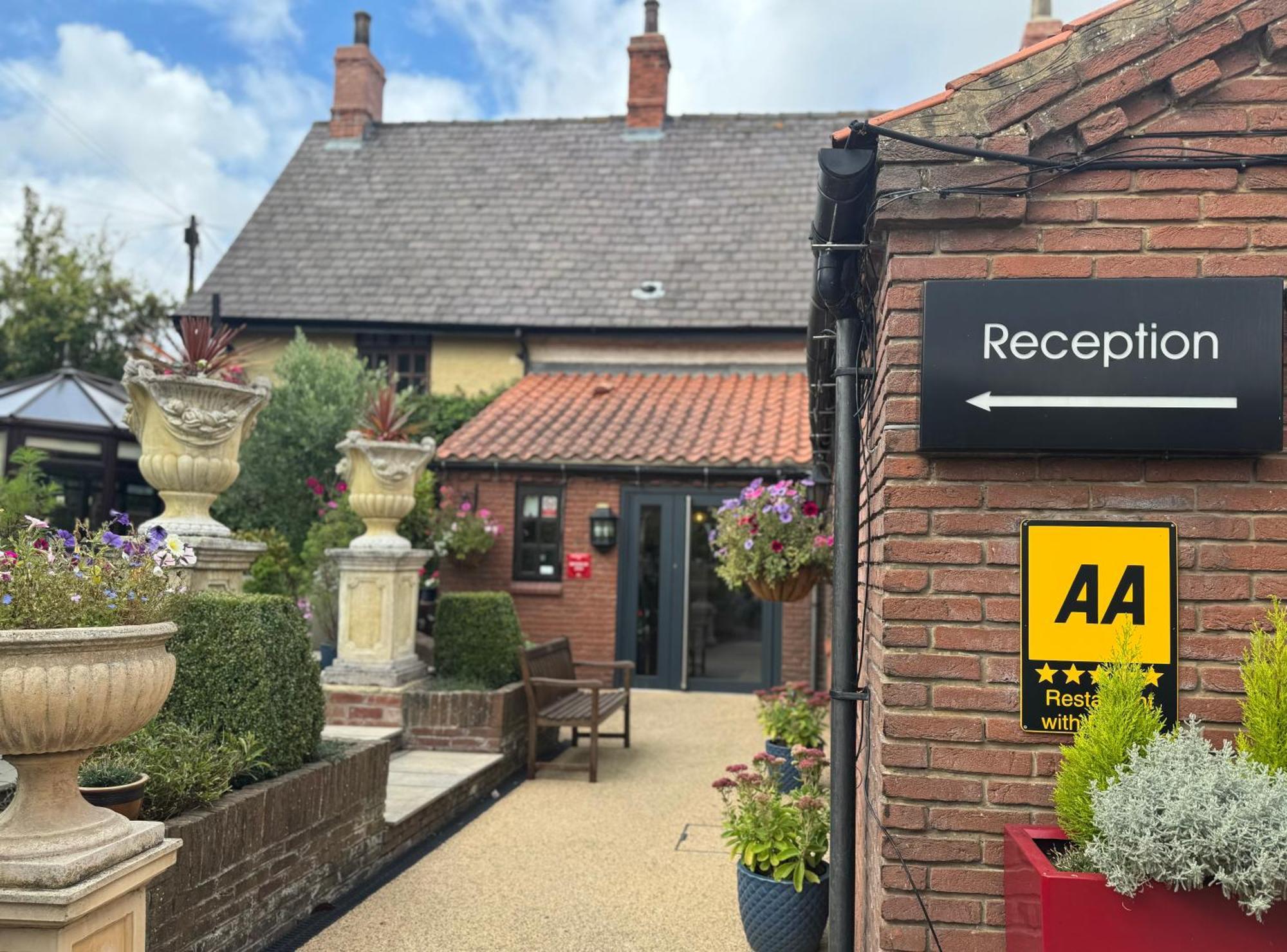 Bed and Breakfast Winteringham Fields Экстерьер фото